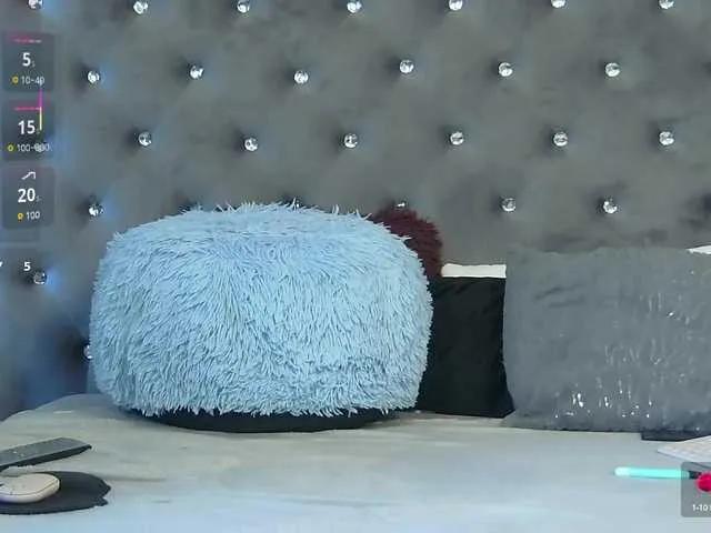 Moonlight-Muse from BongaCams