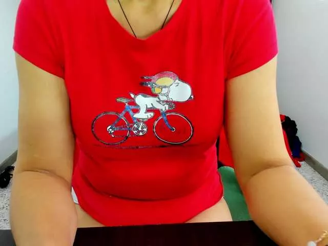 Moxa-hot from BongaCams