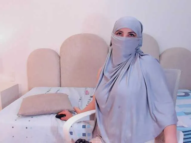 najwa from BongaCams