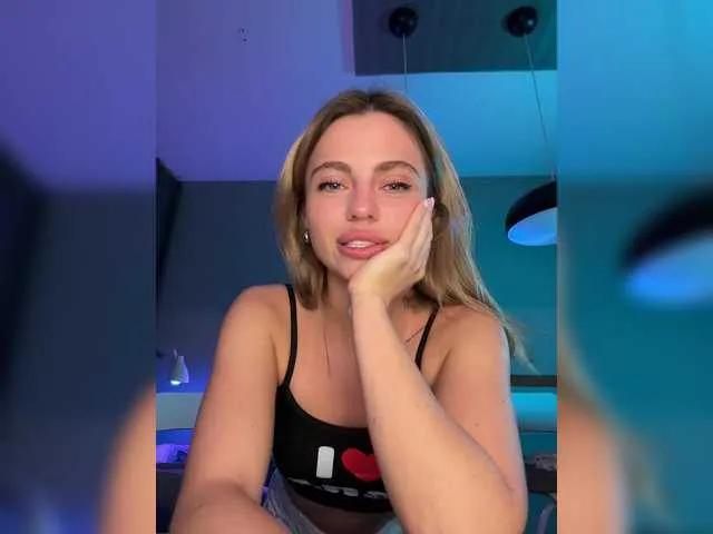 Nataliecroys from BongaCams is Freechat
