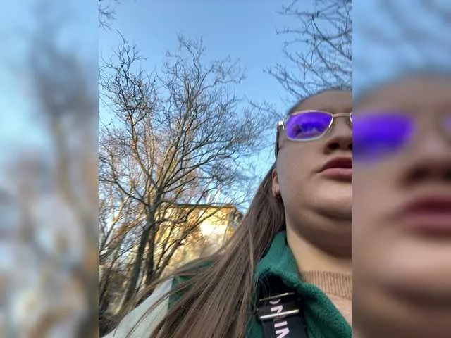 Neisi from BongaCams