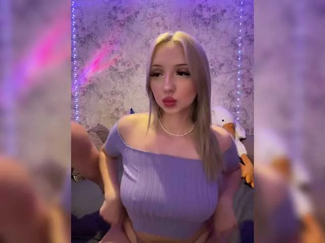 Nice-rats02 from BongaCams