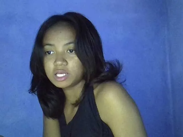 Nickylouama from BongaCams is Freechat