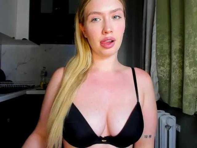 NicoleRicci from BongaCams is Freechat