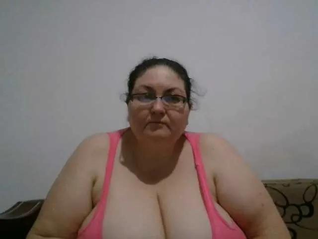 Nykyxo from BongaCams