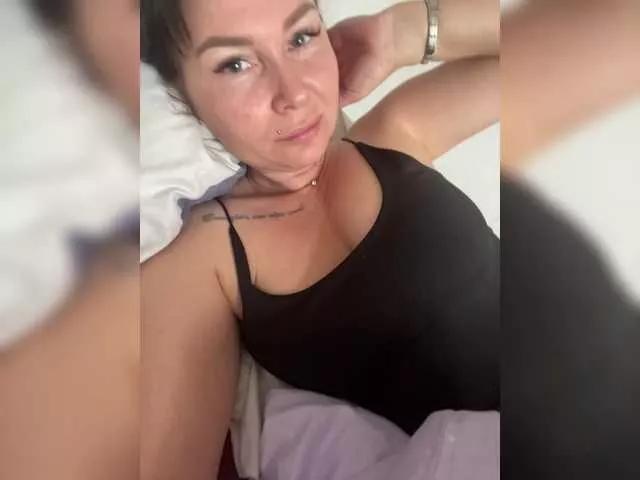 Olli2431 from BongaCams