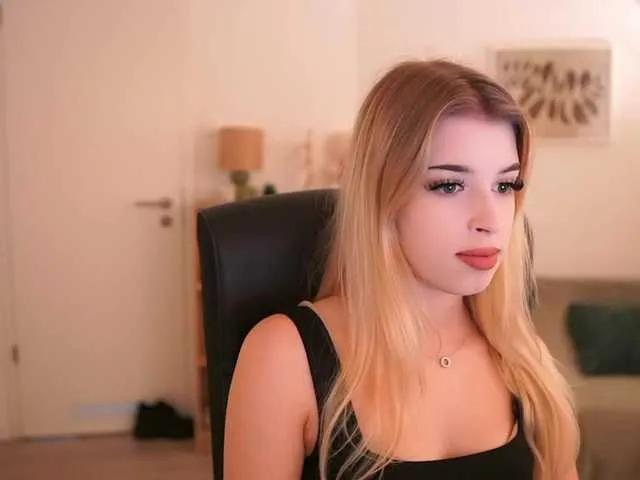 peachyliana from BongaCams is Freechat