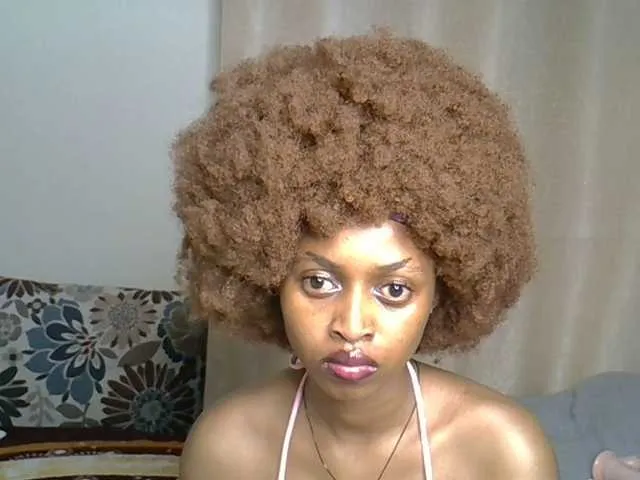 PetiteCaramel from BongaCams is Freechat