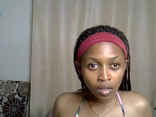 PetiteCaramel from BongaCams is Freechat