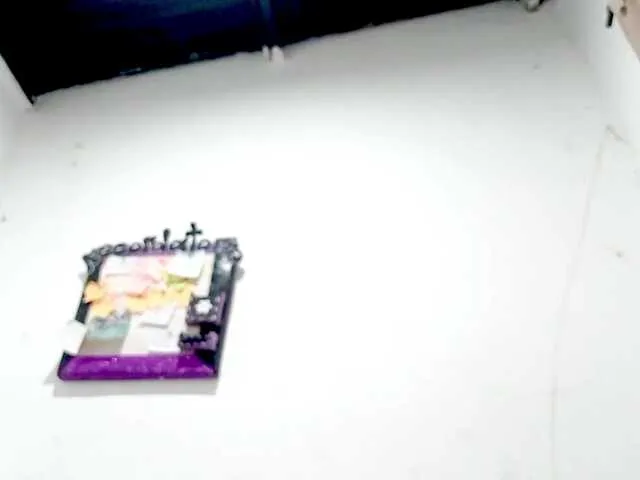 PetiteIvoryqueens from BongaCams is Freechat