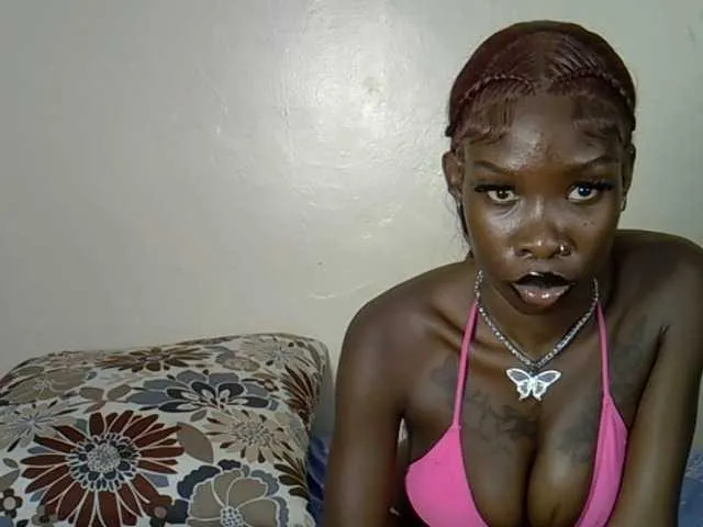 Petitelunar from BongaCams is Freechat