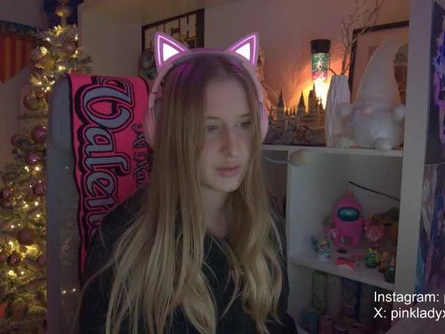 Pinkylady from BongaCams is Freechat