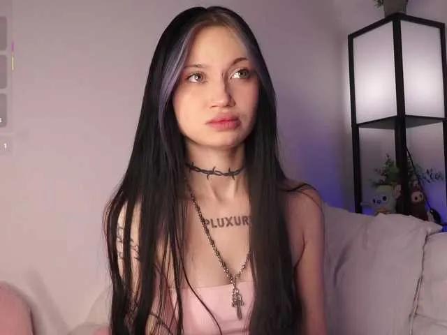 PLUXURY- from BongaCams is Freechat