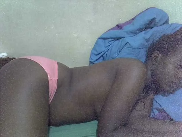 Prettiesweet from BongaCams is Freechat