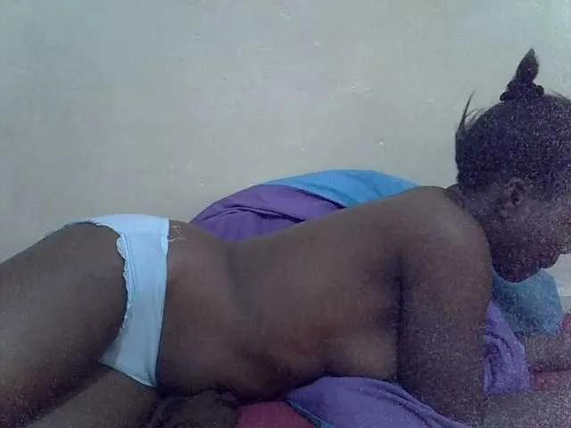 Prettiesweet from BongaCams is Freechat