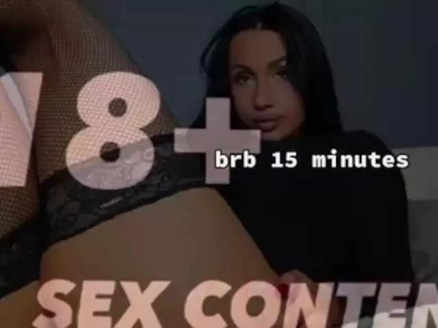 qsstess from BongaCams
