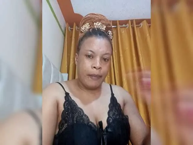 Queen-Biancah from BongaCams is Freechat