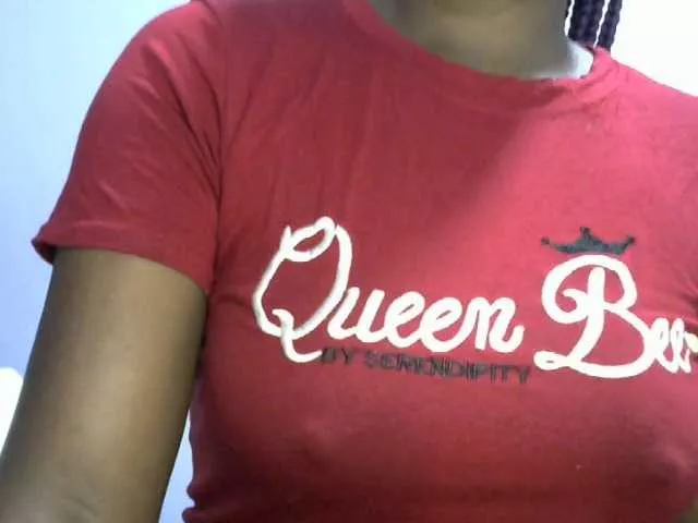 Queen-innocent from BongaCams