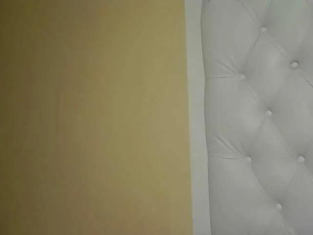 queenivy from BongaCams is Freechat