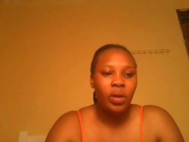Queenlily25 from BongaCams is Freechat