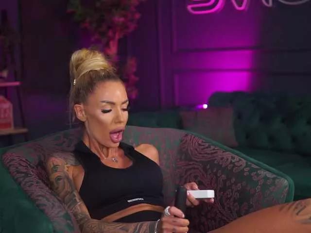Girls: try live performances with matured performers, from dancing to quirks, in a variety of beautiful sex cams.