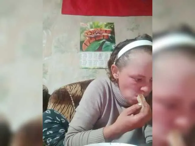 REPTILIAY from BongaCams