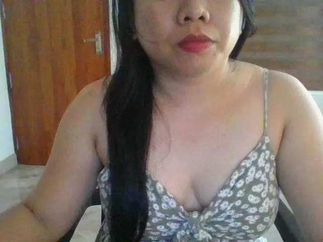 RossyLove from BongaCams