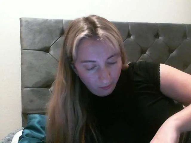 RuslanaFlower from BongaCams is Freechat