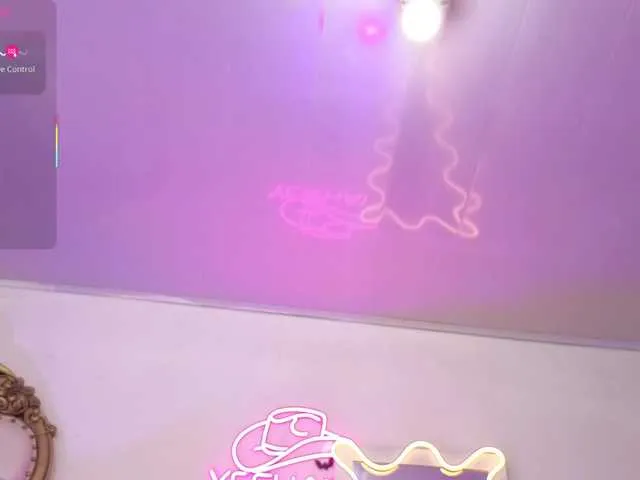 SAAYA-TAY from BongaCams