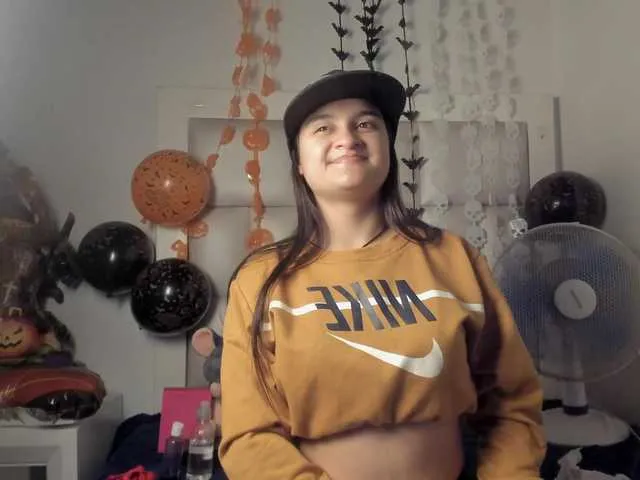Samantha-js from BongaCams is Freechat