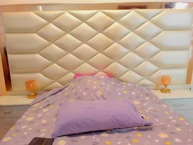 Samanthaevans from BongaCams