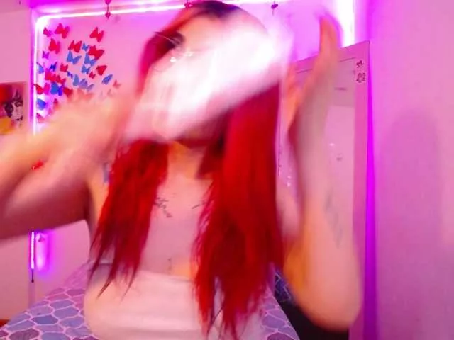 Sammyviolet from BongaCams