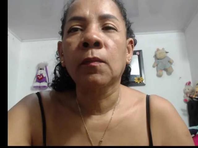 Sarah-hot from BongaCams