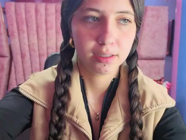 SarahSweett from BongaCams