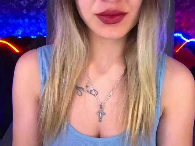 SashaBlooms from BongaCams