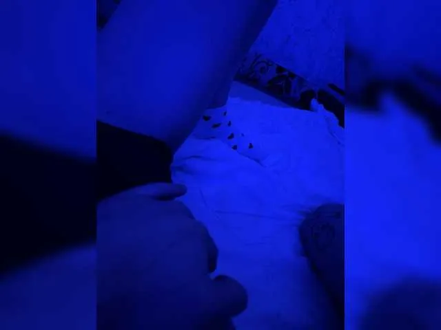  SeduceMeBaby chat room