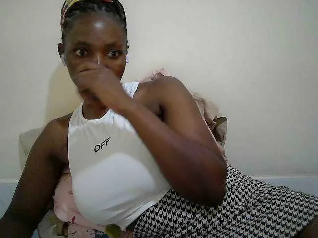 sexy-muna from BongaCams is Freechat