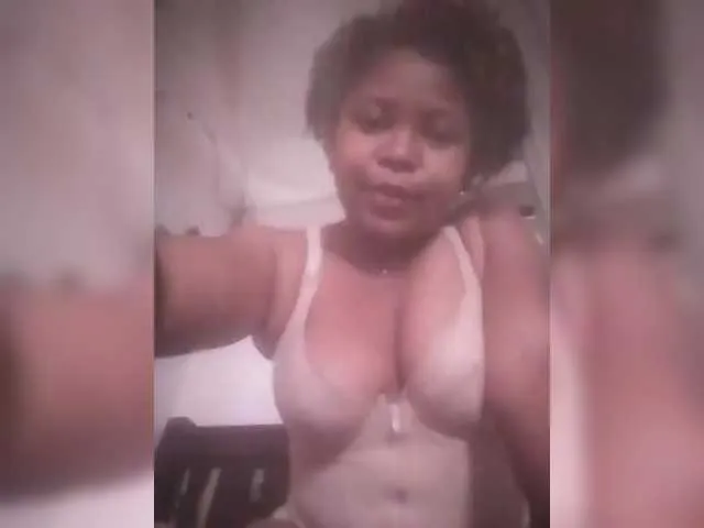 Sexygirlbiz from BongaCams is Freechat