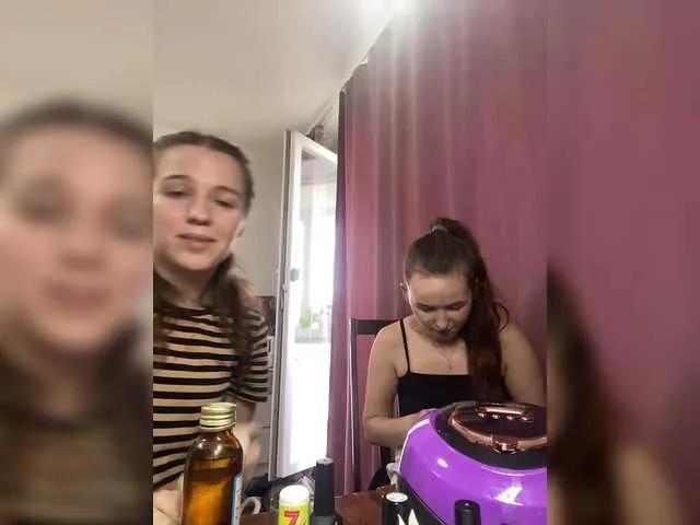 Girls: try live performances with matured performers, from dancing to quirks, in a variety of beautiful sex cams.