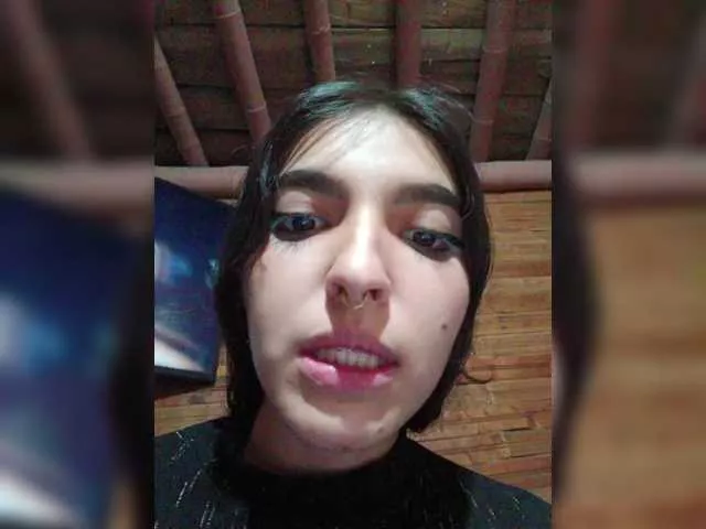 Sheylawood from BongaCams