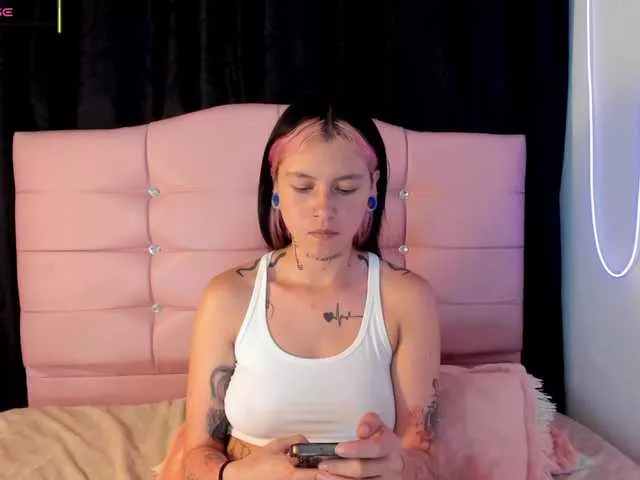 Silvanapage from BongaCams