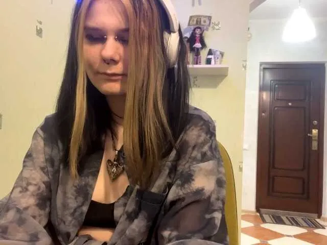 SIMONA-CHARON from BongaCams