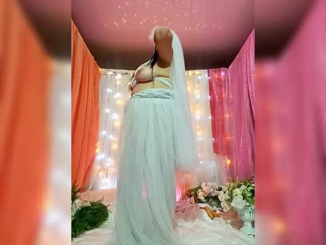 Sinilqa from BongaCams