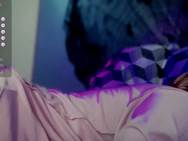 skarlett-rose from BongaCams is Freechat