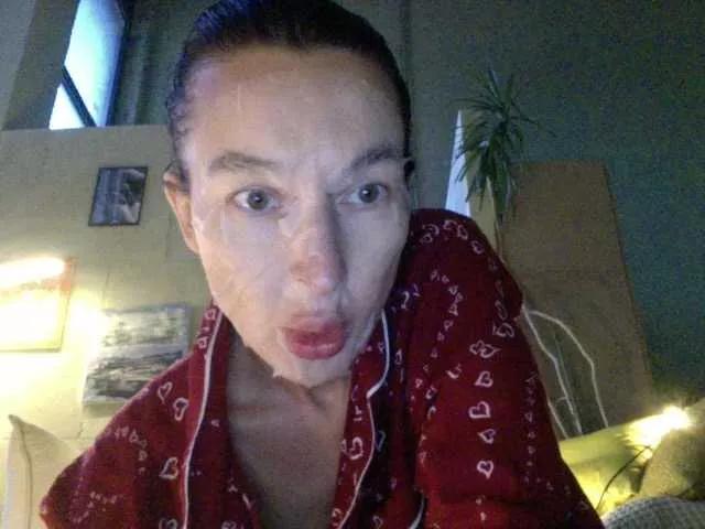 Sluska1 from BongaCams