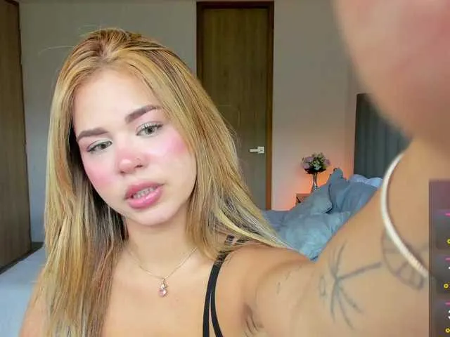 sophiazilla from BongaCams is Freechat