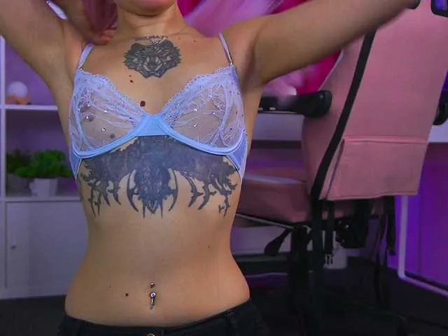 SunnyGloww on BongaCams 