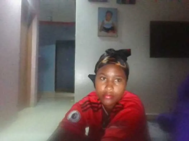 Sweet-boo from BongaCams