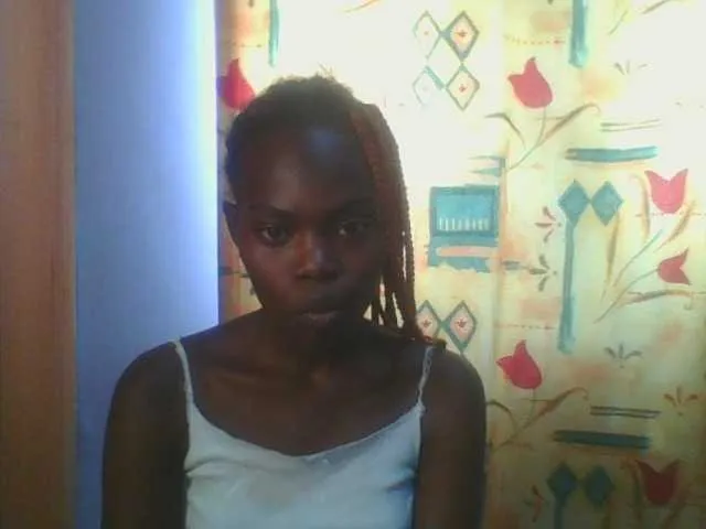 Sweet-petite on BongaCams 