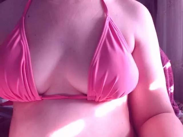 sweetbrunete from BongaCams